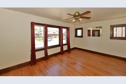 2931  Olive St, Racine, WI 53403 - Photo 5