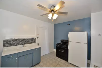 2931  Olive St, Racine, WI 53403 - Photo 11