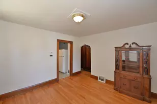 2931 Olive St, Racine, WI 53403 - Photo 7
