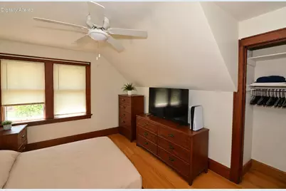 2931  Olive St, Racine, WI 53403 - Photo 31