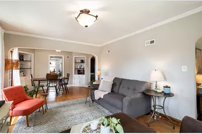 2505 N 62nd St, Wauwatosa, WI 53213 - Photo 9