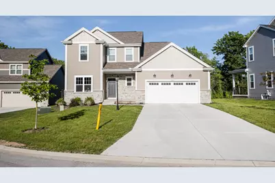 310  Paradise Ct, Hartland, WI 53029 - Photo 3