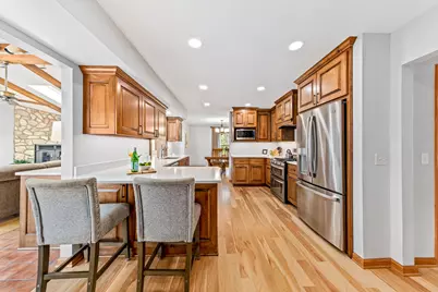 18360  Tilton Ln, Brookfield, WI 53045 - Photo 11