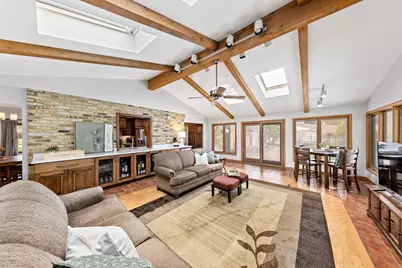 18360  Tilton Ln, Brookfield, WI 53045 - Photo 3