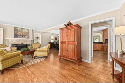5246 N Kent Ave, Whitefish Bay, WI 53217 - Photo 7