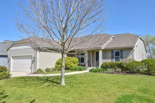 1800 Aster St, Port Washington, WI 53074 - Photo 5