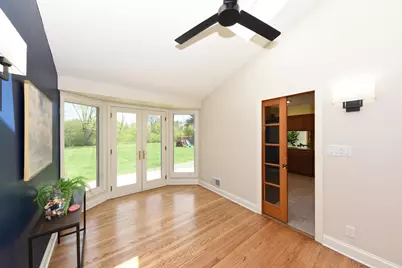 10232 N Greenview Dr, Mequon, WI 53092 - Photo 17