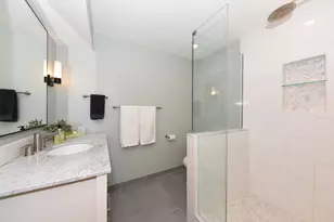 10232 N Greenview Dr, Mequon, WI 53092 - Photo 19