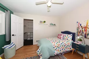 10232 N Greenview Dr, Mequon, WI 53092 - Photo 23