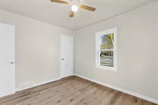 4430 W Glendale Ave, Milwaukee, WI 53218 - Photo 7