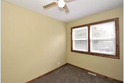 3209  Charles St, Racine, WI 53402 - Photo 19