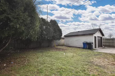 3209  Charles St, Racine, WI 53402 - Photo 41