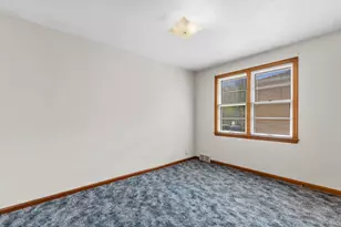 2821 Green St, Racine, WI 53402 - Photo 17