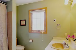 9432 W Stanford Ct, Mequon, WI 53097 - Photo 27
