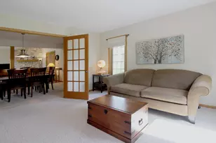 9432 W Stanford Ct, Mequon, WI 53097 - Photo 9