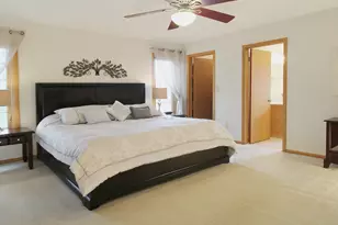 9432 W Stanford Ct, Mequon, WI 53097 - Photo 13