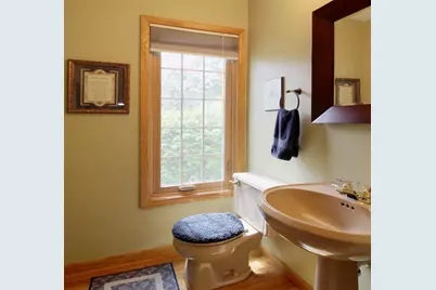 9432 W Stanford Ct, Mequon, WI 53097 - Photo 25
