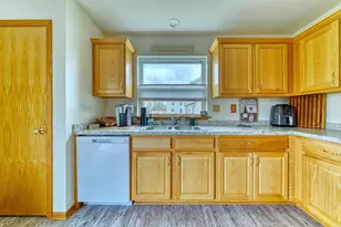 504 N 6th St, Racine, WI 53185 - Photo 9