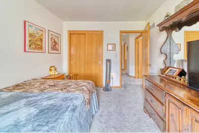 504 N 6th St, Racine, WI 53185 - Photo 15