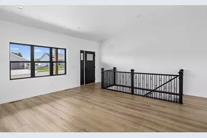 269  Weston Rd, Holmen, WI 54636 - Photo 3