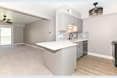N82W13500  Fond Du Lac Ave #A203, Menomonee Falls, WI 53051 - Photo 13