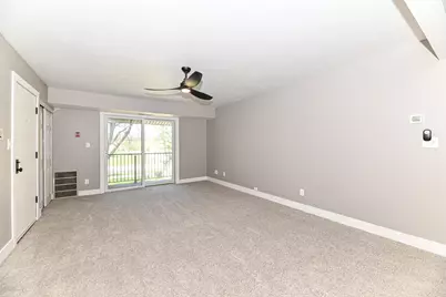 N82W13500  Fond Du Lac Ave #A203, Menomonee Falls, WI 53051 - Photo 7