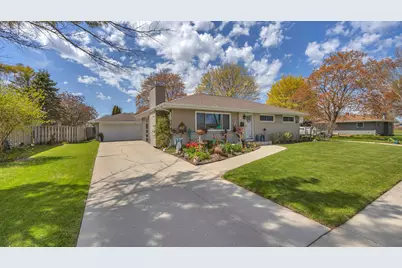 3718  S 12th Pl, Sheboygan, WI 53081 - Photo 27