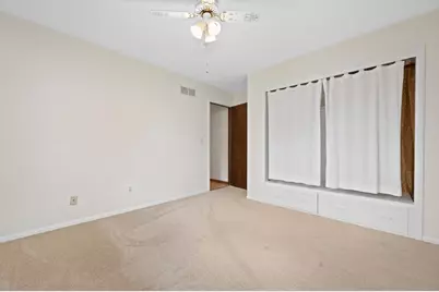 1507  Mohawk Ln, Waukesha, WI 53186 - Photo 21
