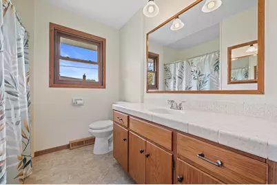 1507  Mohawk Ln, Waukesha, WI 53186 - Photo 15