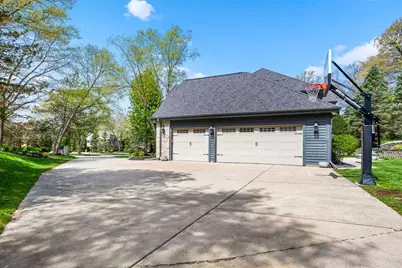 19630  Independence Ct, Brookfield, WI 53045 - Photo 37