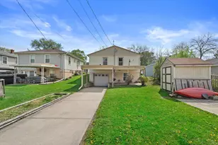 733 S 101st St, West Allis, WI 53214 - Photo 5
