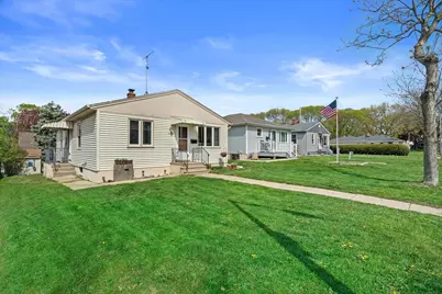 733 S 101st St, West Allis, WI 53214 - Photo 3