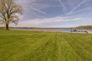 966 Bay View Cir, Mukwonago, WI 53149 - Photo 39