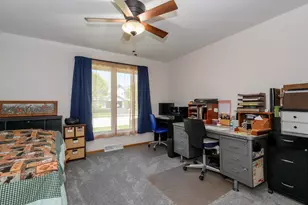 966 Bay View Cir, Mukwonago, WI 53149 - Photo 21