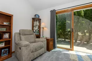 966 Bay View Cir, Mukwonago, WI 53149 - Photo 7