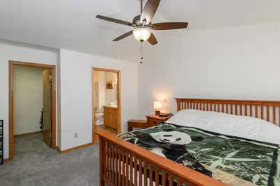 966  Bay View Cir, Mukwonago, WI 53149 - Photo 17