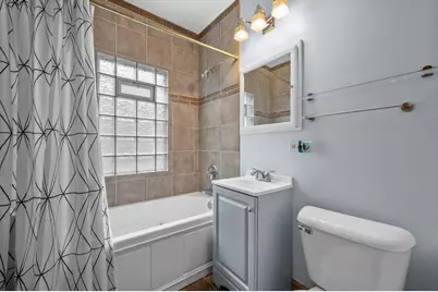 2016 E Newton Ave, Shorewood, WI 53211 - Photo 29