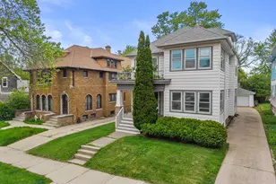 2016 E Newton Ave, Shorewood, WI 53211 - Photo 45
