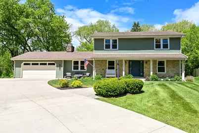 10333 N Versailles Ct, Mequon, WI 53092 - Photo 1