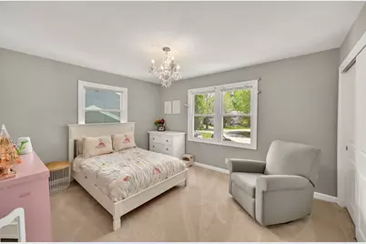 10333 N Versailles Ct, Mequon, WI 53092 - Photo 15