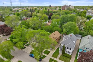 2016 E Newton Ave, Shorewood, WI 53211 - Photo 51