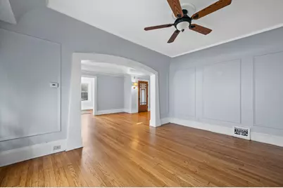 2016 E Newton Ave #2018, Shorewood, WI 53211 - Photo 25