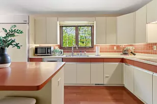 921 W Green Tree Rd, River Hills, WI 53217 - Photo 17