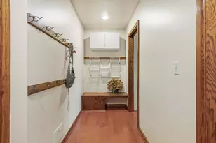 921 W Green Tree Rd, River Hills, WI 53217 - Photo 19