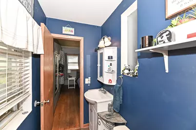 4131 N 93rd St, Wauwatosa, WI 53222 - Photo 21