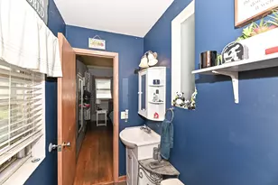 4131 N 93rd St, Wauwatosa, WI 53222 - Photo 21