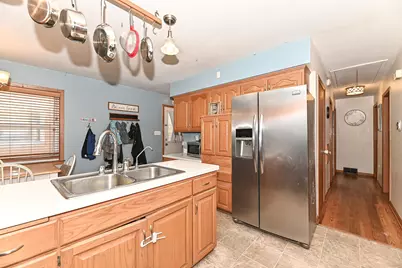 4131 N 93rd St, Wauwatosa, WI 53222 - Photo 13