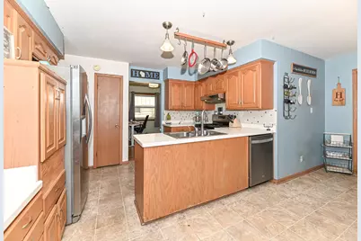4131 N 93rd St, Wauwatosa, WI 53222 - Photo 11