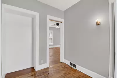 901  Grove Ave, Racine, WI 53405 - Photo 15