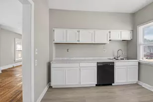901 Grove Ave, Racine, WI 53405 - Photo 13